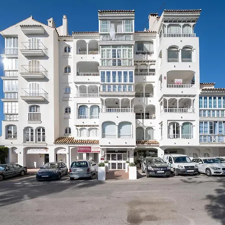 Spacious 1bdr Puerto Banus * Marbella