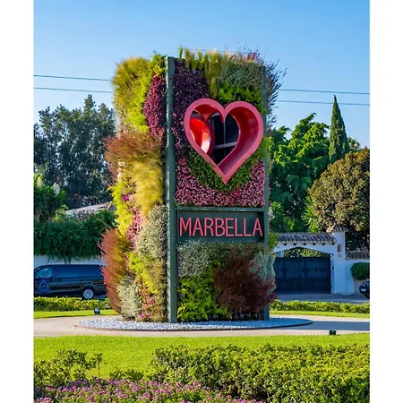 Spacious 1bdr Puerto Banus Appartamento Marbella