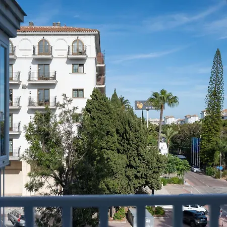 Spacious 1bdr Puerto Banus Appartamento