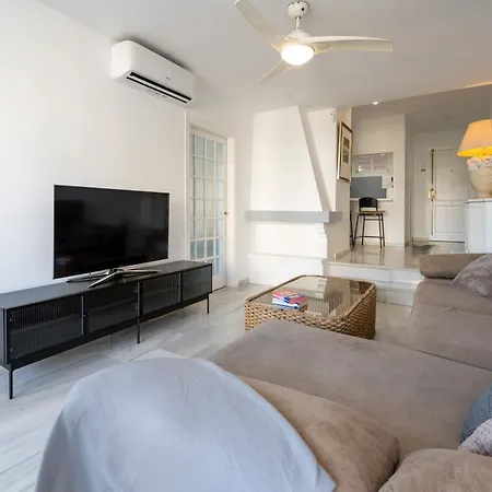 Spacious 1bdr Puerto Banus Appartamento